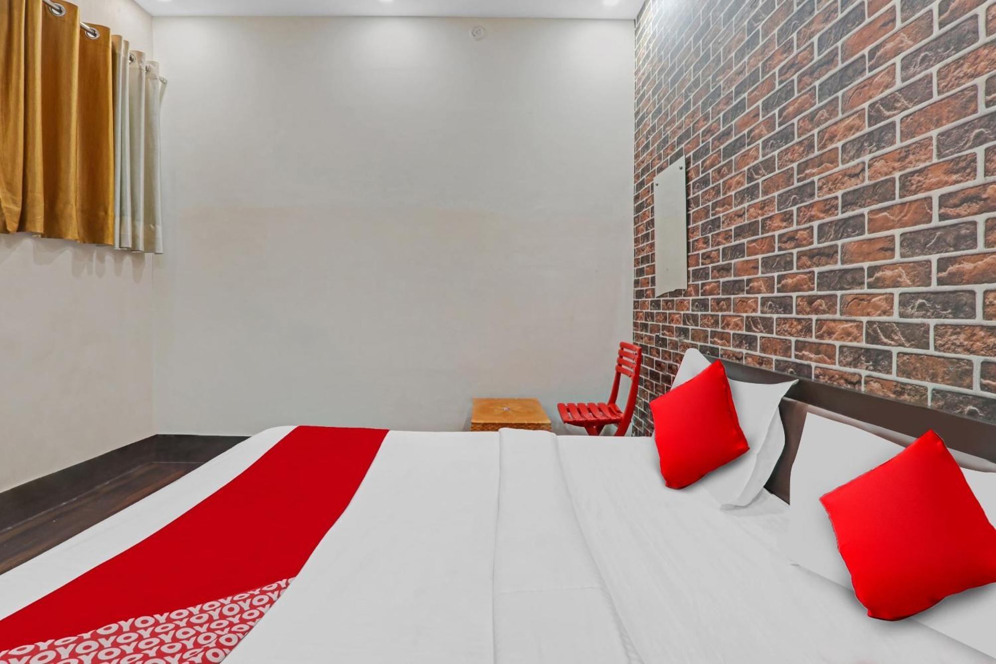 Hotel O New Pacifica Grand Near Phoenix United Лакхнау Экстерьер фото